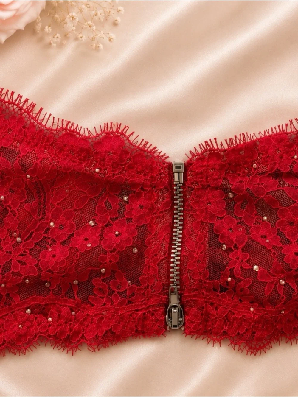 Victoria's Secret Red Lace Rhinestone Garter Belt Clasps & Zipper Size Med Large
